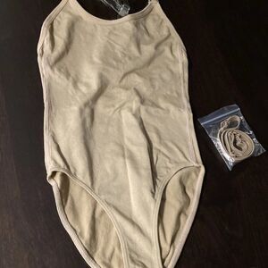 Girls Leotard for Dance Gymnastics and Ballet 3-5Y, Nude